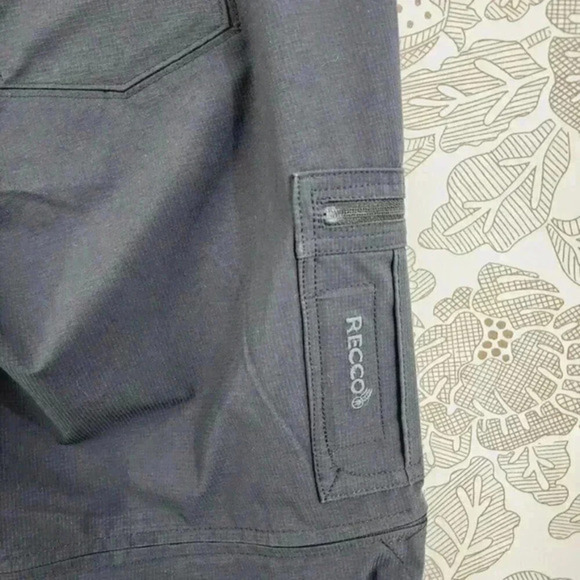 Kuhl Women's Convertible Cargo Pants 14 Short Black Outdoor Polyester Blend - Picture 10 of 11